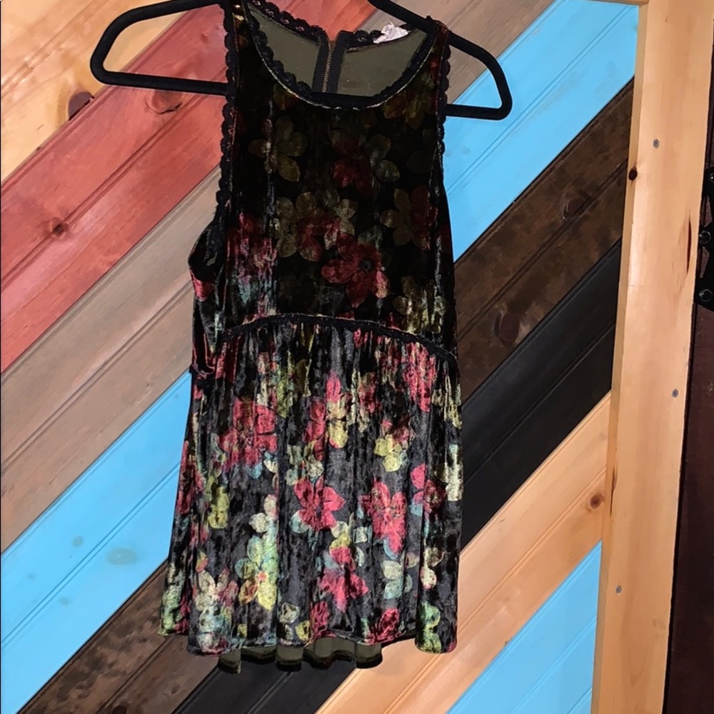 Flower tank